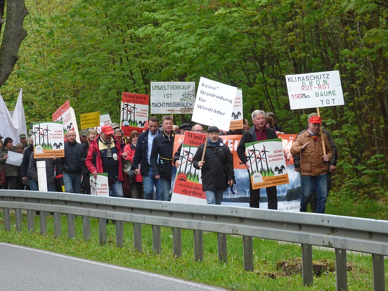 Thumbnail of 037.jpg