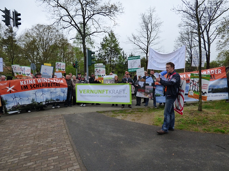 Thumbnail of 061.jpg